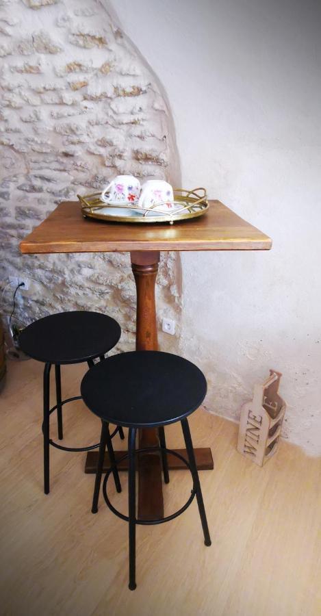 Chambre D Hote De Charme Avec Plein D Authenticite Du 13 Eme Siecle Châteauneuf-du-Pape Exteriör bild
